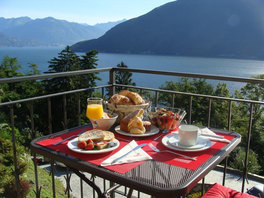 كانوبيو B&B Lago Maggiore المظهر الخارجي الصورة
