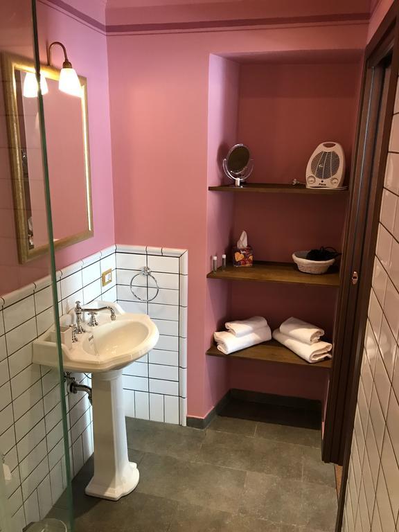 كانوبيو B&B Lago Maggiore المظهر الخارجي الصورة